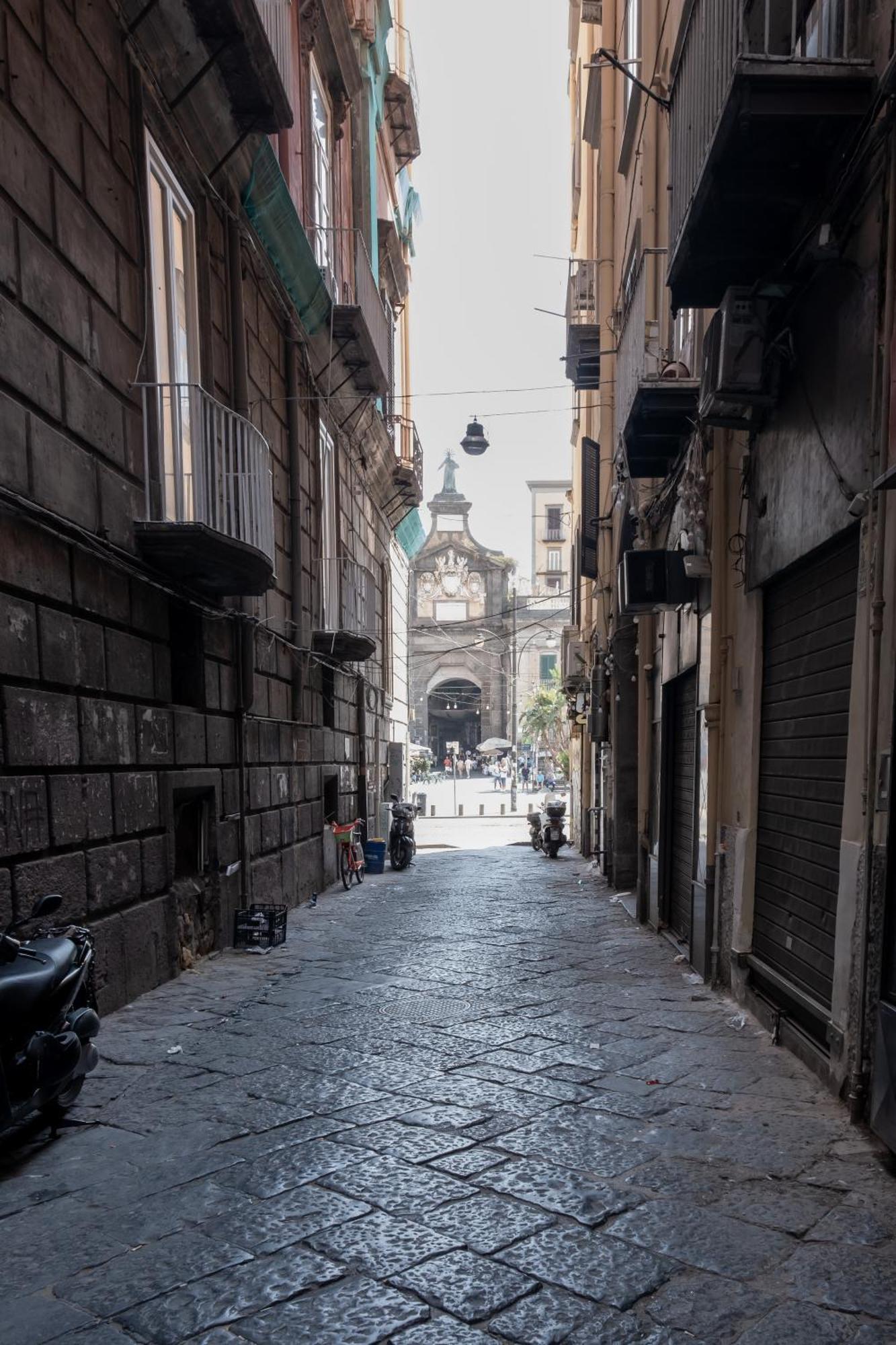 Colibri A Piazza Dante Apartment Napoli Exterior foto