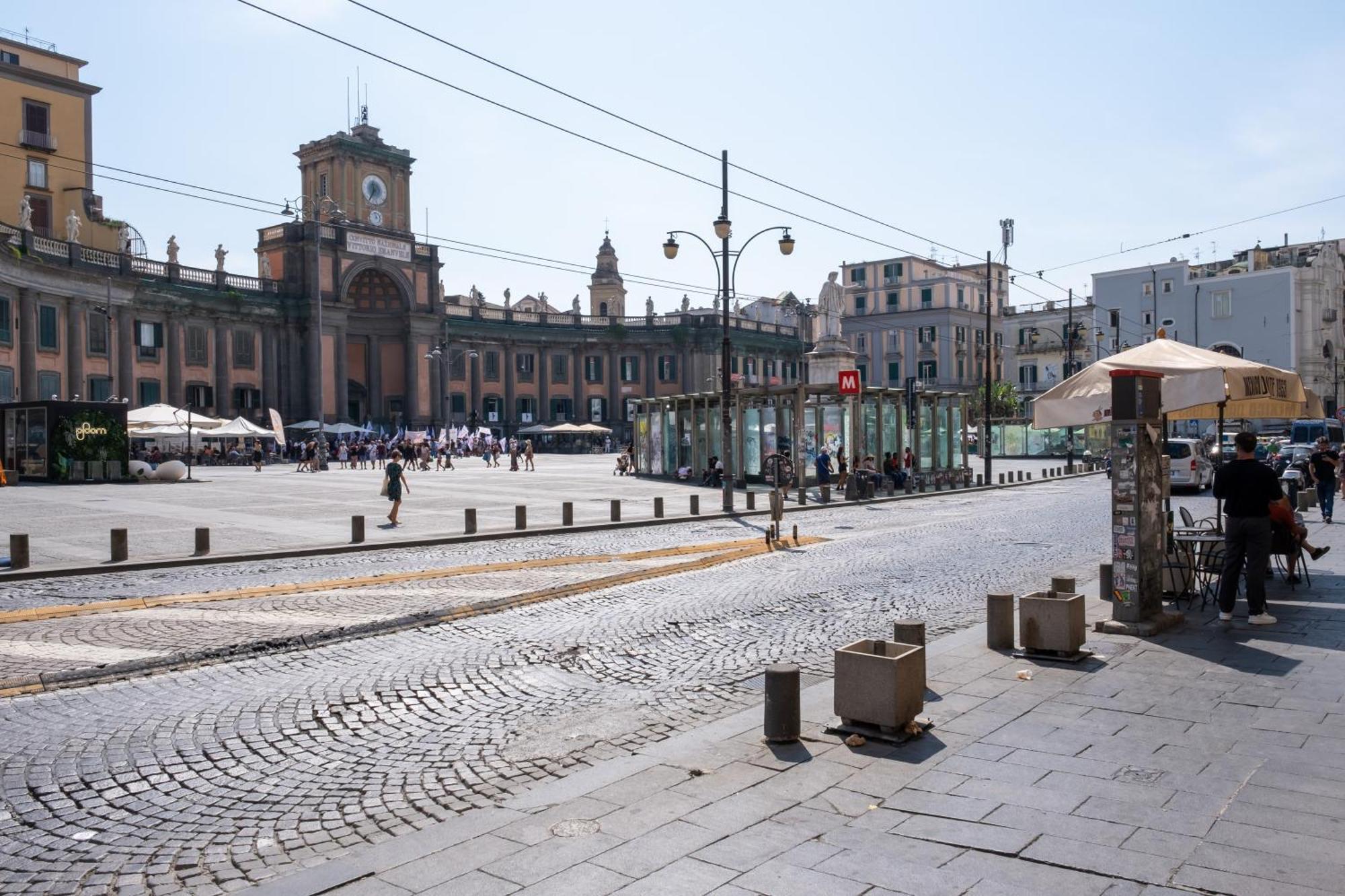 Colibri A Piazza Dante Apartment Napoli Exterior foto