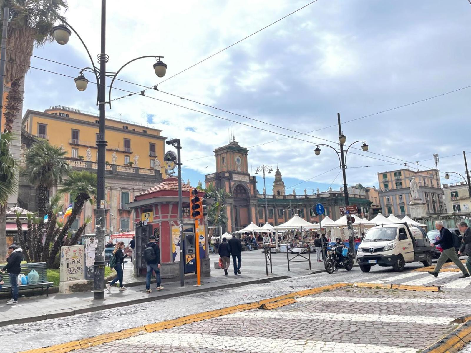Colibri A Piazza Dante Apartment Napoli Exterior foto